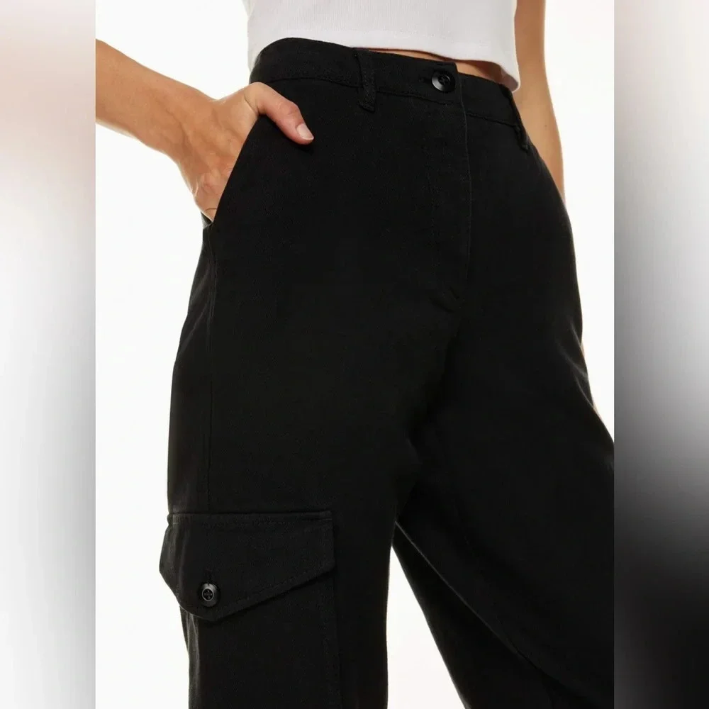 Aritzia Wilfred Free Modern Twill Cargo Pants in Black Size 2